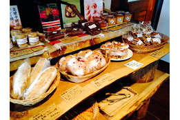 パン屋開業支援「セントポールベーカリー」_model1