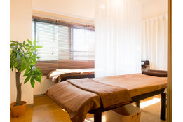 まつげエクステサロンRbeaute(アールボーテ）_model1