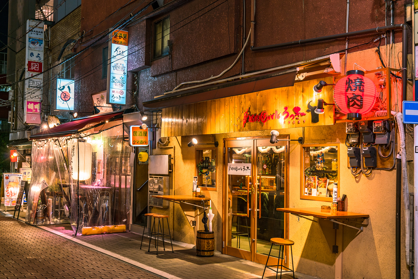 立ち飲み屋の開業に必要な資金はどのくらい ビジェントプラス 立ち飲み屋の開業に必要な資金はどのくらい ビジェントプラス
